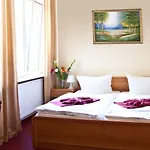 Ai Koenigshof Berlin