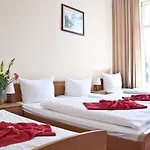 Ai Koenigshof Berlin