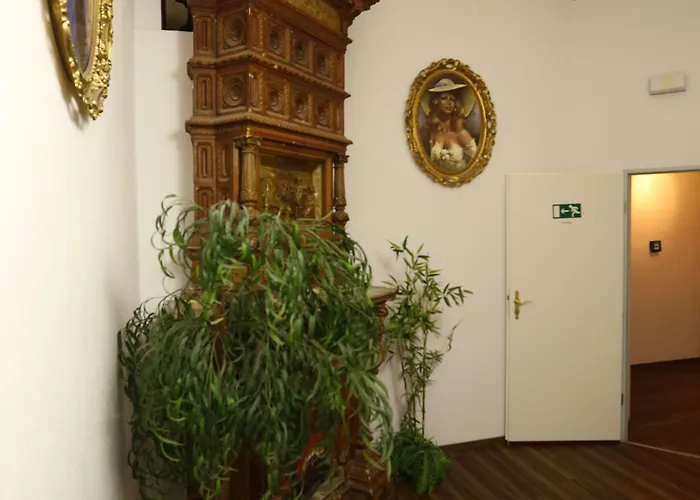 Otel Ai Koenigshof 3*