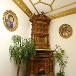 Ai Koenigshof מלון