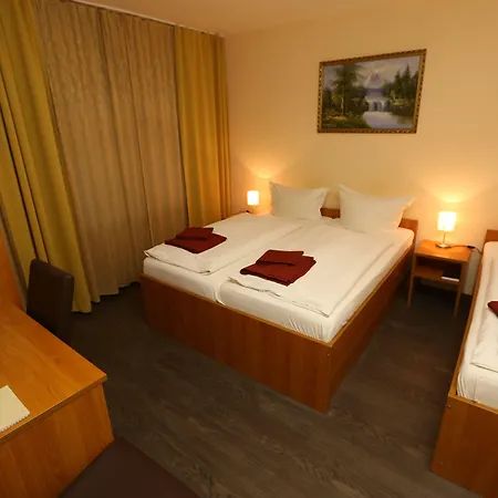 Ai Koenigshof 3* Berlijn