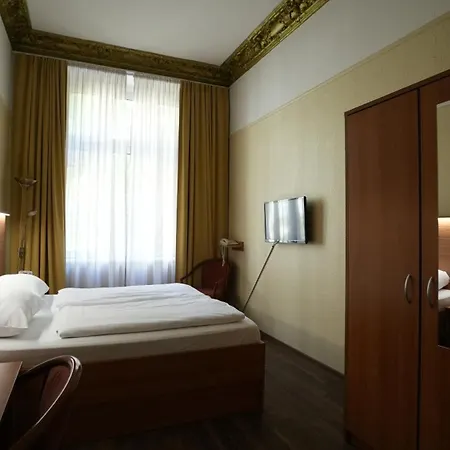 Ai Koenigshof 3* Berlín